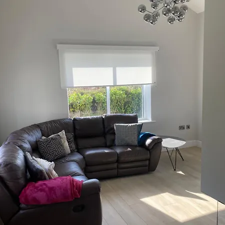 Holiday home Emilys Garden 1 *